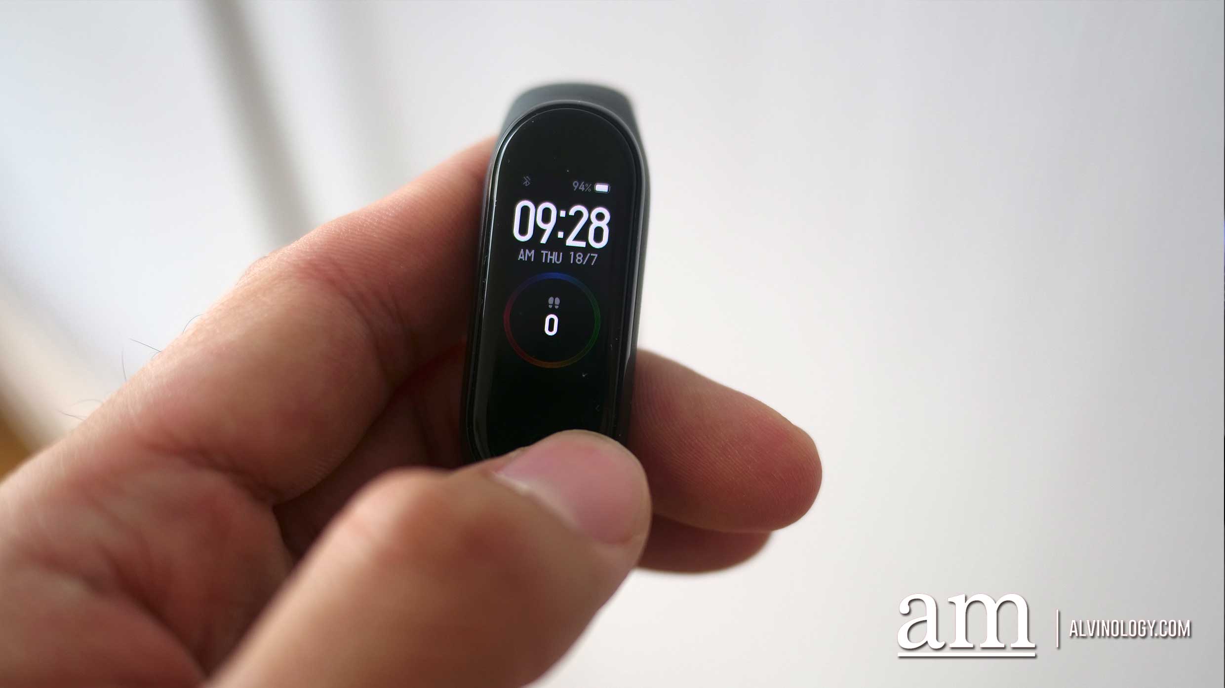 Xiaomi Mi Band 4 proves that Cheap can be Good too - Alvinology