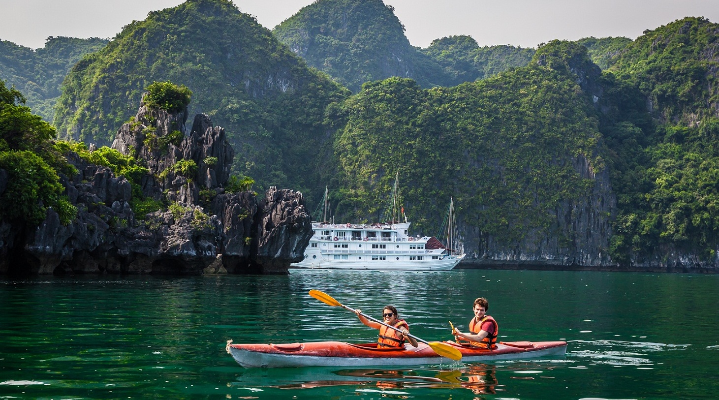 Looking to book a tour to Halong Bay in Vietnam? Consider BestPrice Travel Vietnam - Alvinology