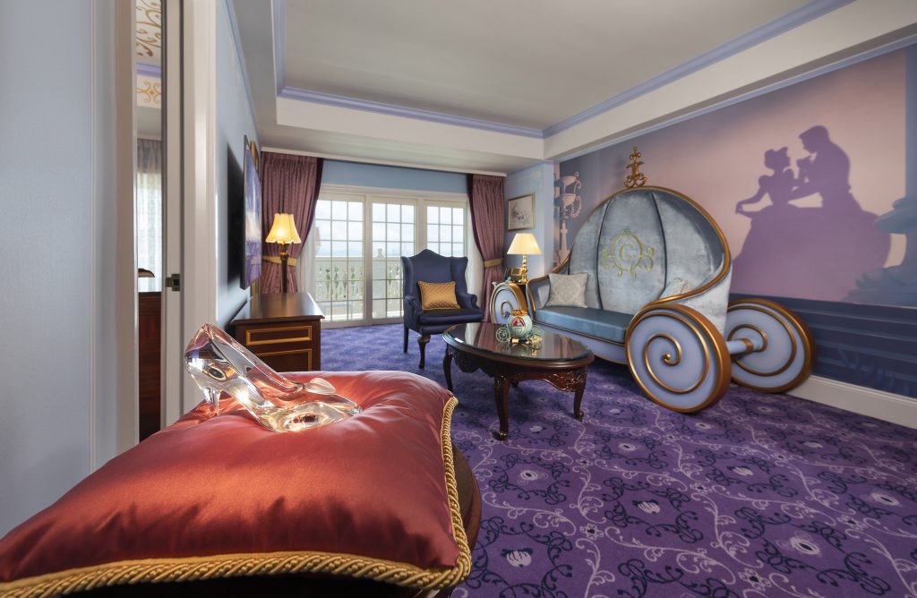 [PROMO TICKETS INSIDE] Elsa and Anna will bring all the magic of Arandelle to Hong Kong Disneyland Resort this winter - Alvinology