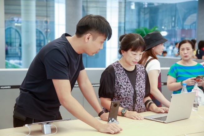 Huawei opens first global flagship store in Shenzhen – not just a store but a place for learning - Alvinology