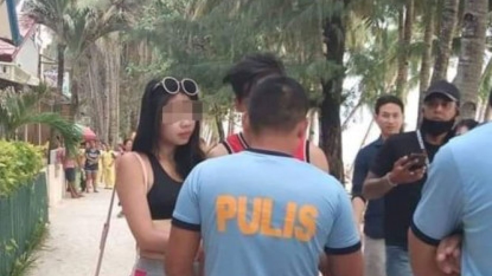 Boyfriend of Taiwanese woman arrested for wearing string bikini in Boracay takes blame for scandalous outfit - Alvinology