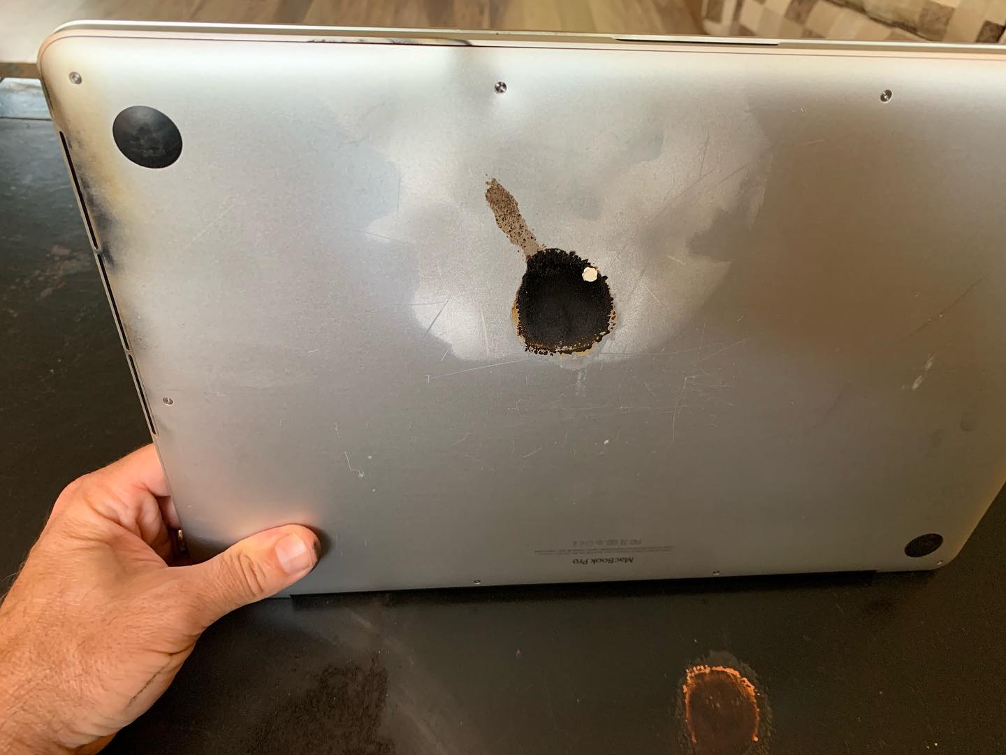 Travelling with this recalled 15-inch MacBook Pro could mean getting stranded in another country - Alvinology