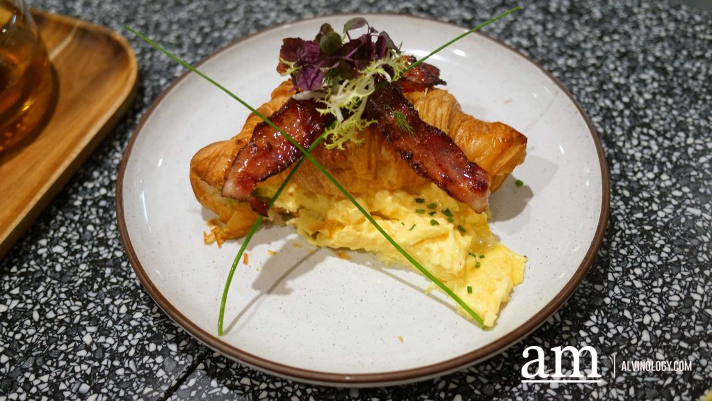 Shoes, Handbags and Food can Go Together - Only at PAZZION Café at JEWEL Changi Airport - Alvinology