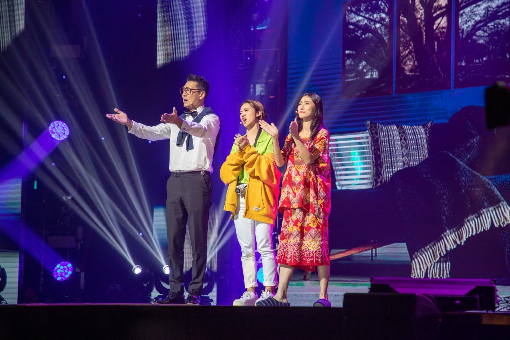 AB6IX and line-up of Asian celebrities dazzle at StarHub Night of Stars 2019 - Alvinology