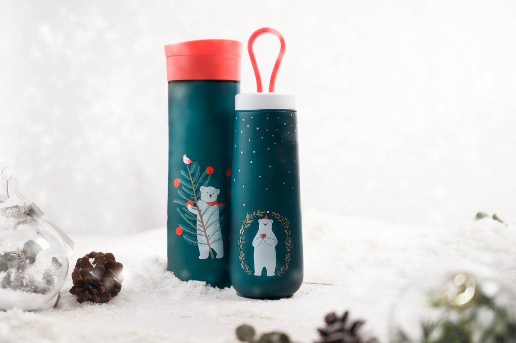 Good tidings arrive early at Starbucks – these colour-changing cups is a unique addition to your Starbucks merch collection Good tidings arrive early at Starbucks – these colour-changing cups is a unique addition to your Starbucks merch collection - Alvinology