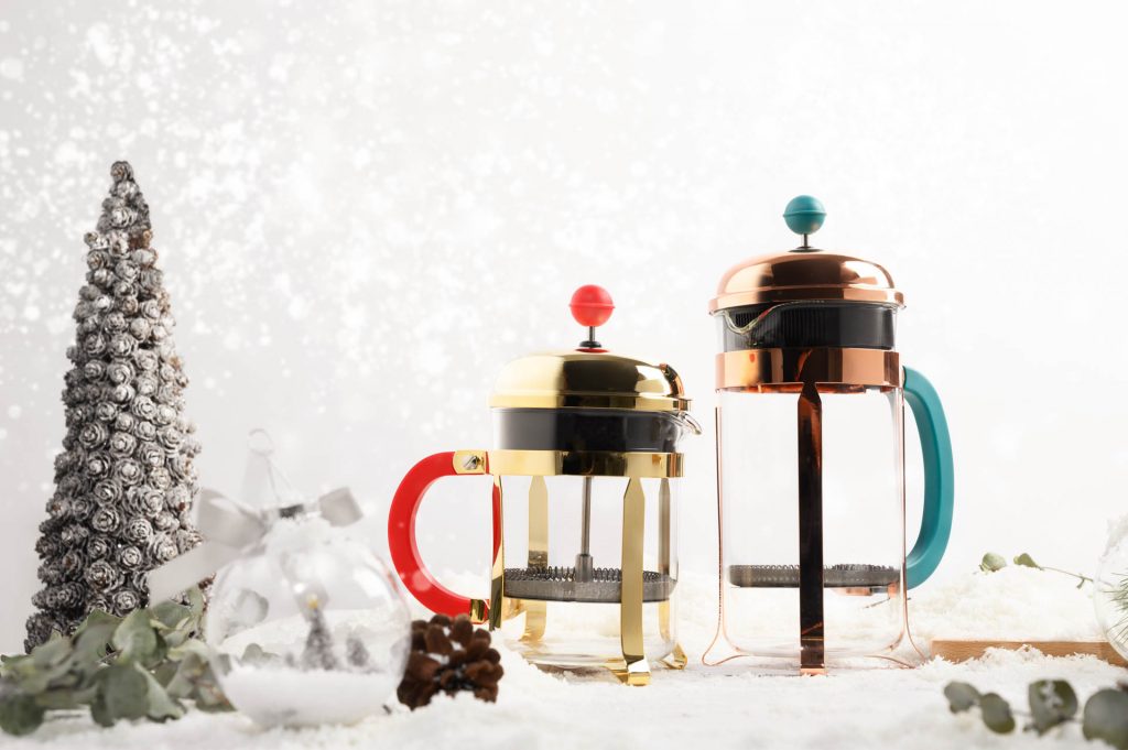 Good tidings arrive early at Starbucks – these colour-changing cups is a unique addition to your Starbucks merch collection Good tidings arrive early at Starbucks – these colour-changing cups is a unique addition to your Starbucks merch collection - Alvinology