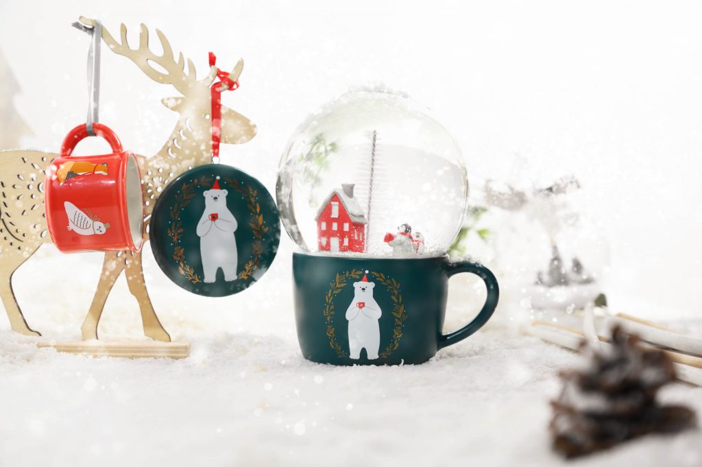 Good tidings arrive early at Starbucks – these colour-changing cups is a unique addition to your Starbucks merch collection Good tidings arrive early at Starbucks – these colour-changing cups is a unique addition to your Starbucks merch collection - Alvinology