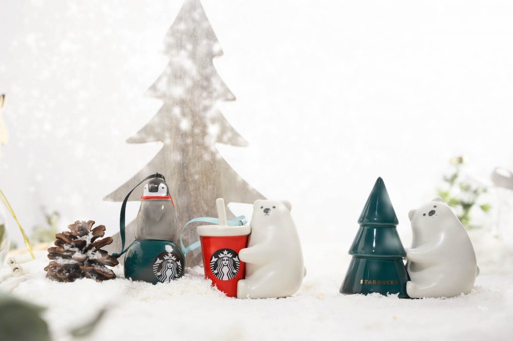 Good tidings arrive early at Starbucks – these colour-changing cups is a unique addition to your Starbucks merch collection Good tidings arrive early at Starbucks – these colour-changing cups is a unique addition to your Starbucks merch collection - Alvinology