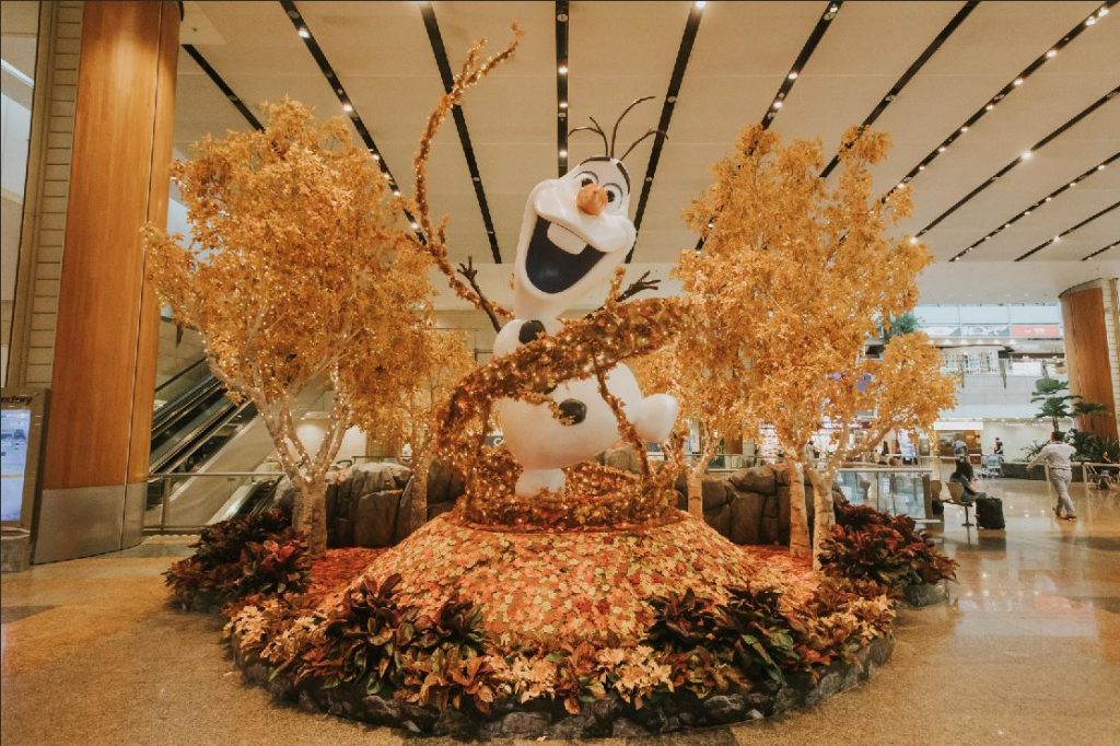 Catch Frozen 2 as they transform Changi Airport into a Frozen Wonderland – check out these “cool” collectables Catch Frozen 2 as they transform Changi Airport into a Frozen Wonderland – check out these “cool” collectables - Alvinology