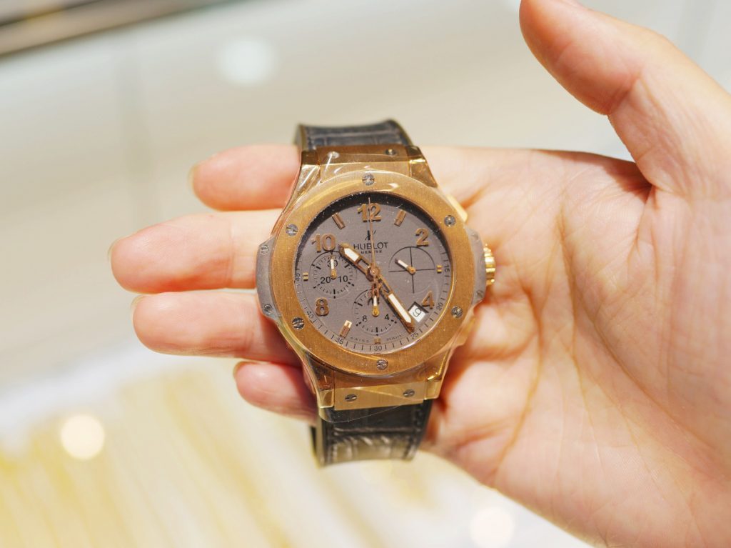 Here are some watches & jewellery pieces which are up to 50% cheaper at ValueMax any time of the year - Alvinology