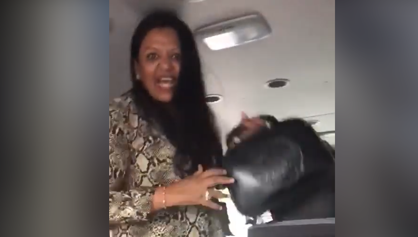 Tourists bully Singaporean tour bus driver for refusing to overload van - Alvinology