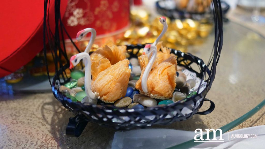 CNY High Tea at Tian Fu Tea Room @ PARKROYAL on Beach Road Deep-fried Crispy Dumpling with Foie Gras