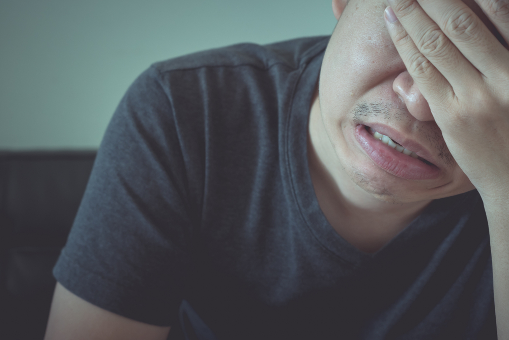 10 victims of undergrad peeping tom want him exposed, barred from travel - Alvinology