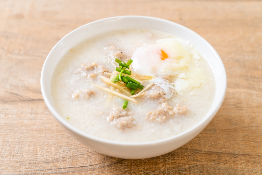 Vendor sustains severe burns after angry customer poured porridge on her - Alvinology