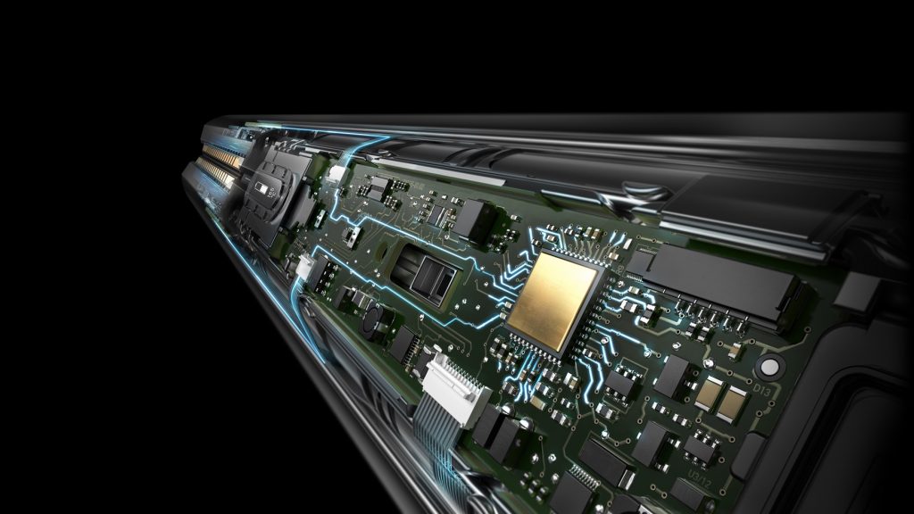 Dyson Corrale - the only hair straightener with flexing plate technology - Alvinology