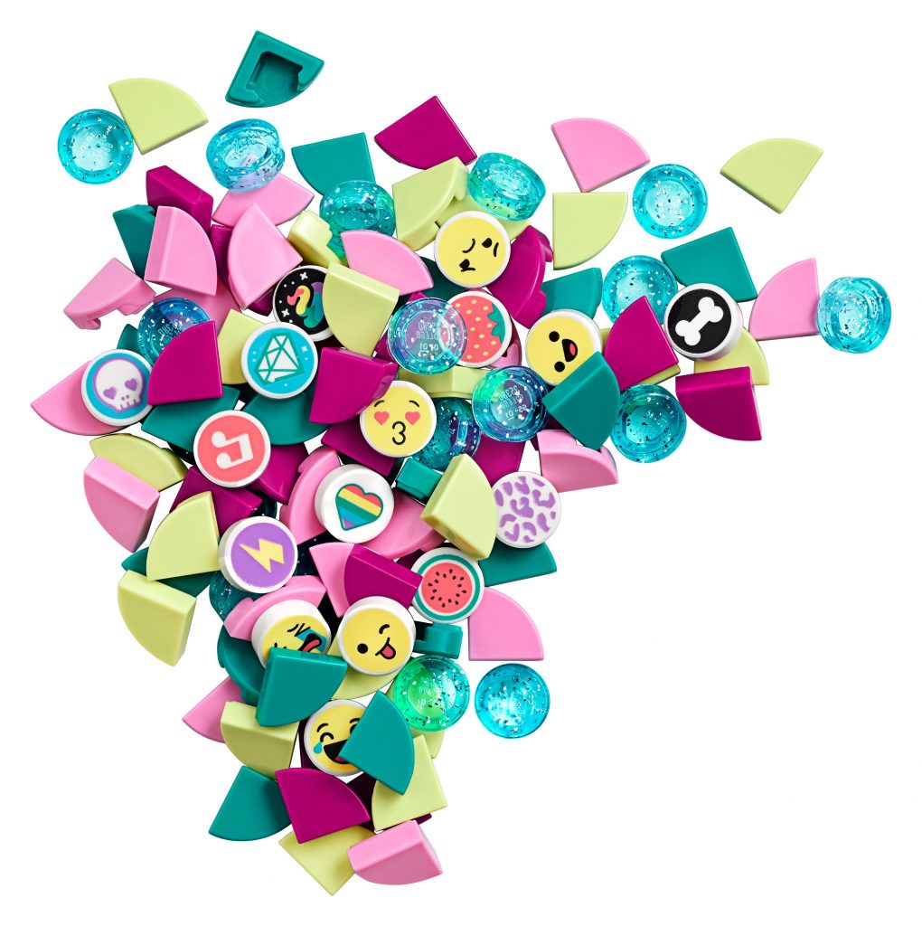 LEGO launches the new LEGO DOTS – 2D tile-based concept designed especially for young girls - Alvinology