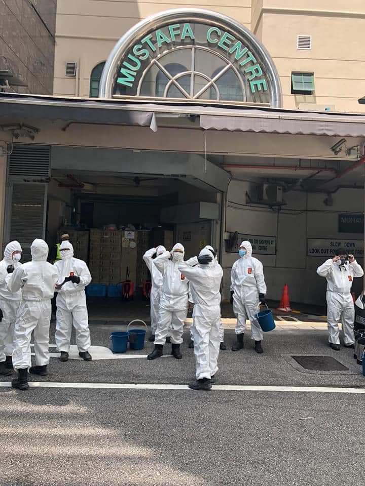 Mustafa shuts down until April 17, disinfection team moves in - Alvinology