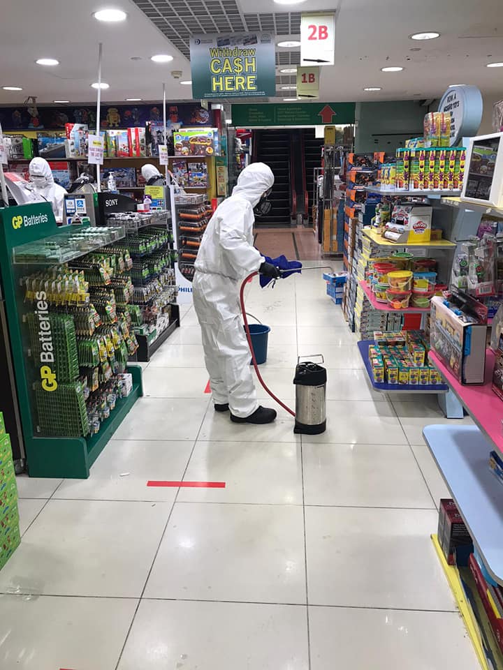 Mustafa shuts down until April 17, disinfection team moves in - Alvinology