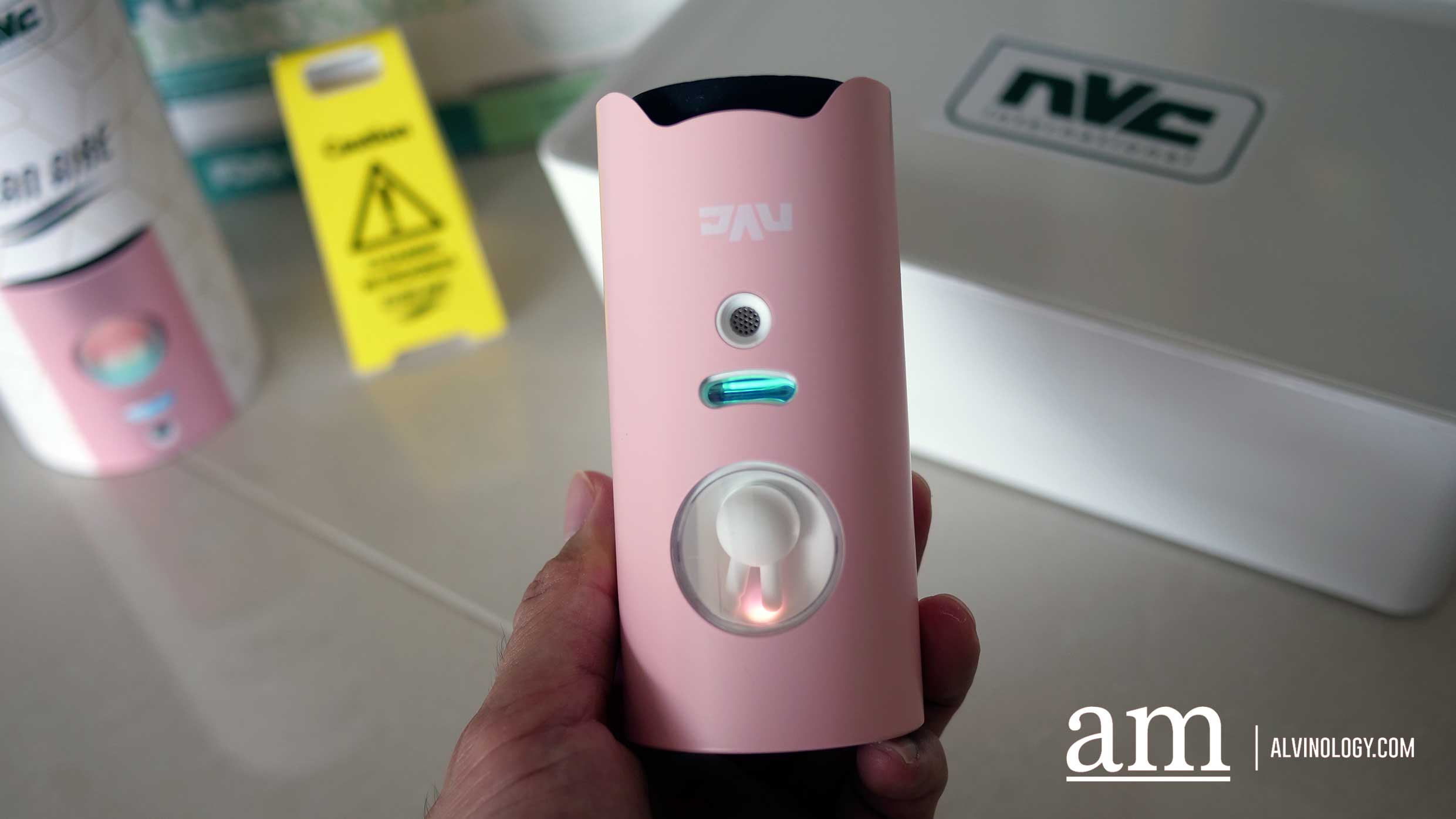 CleanAire - 2-in-1 wireless and portable air sanitisation device using UVC and Ozone sterilisation - Alvinology