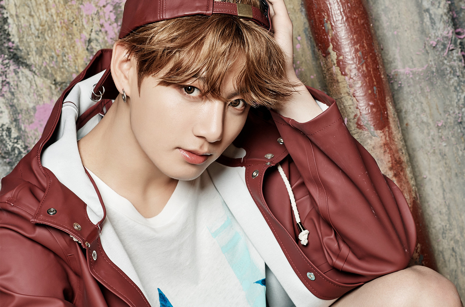 Jungkook from BTS has released his first solo single - Alvinology