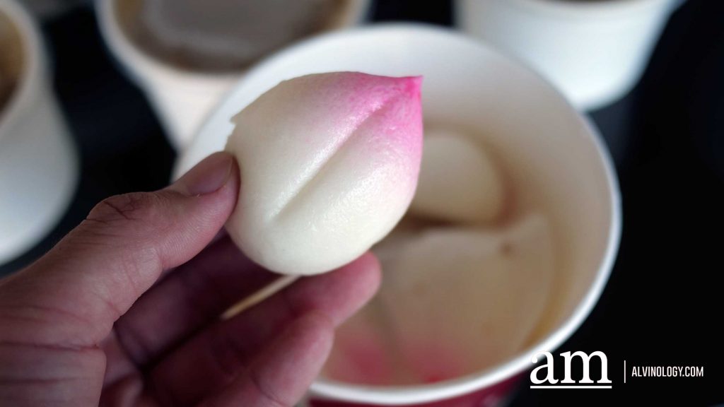 三小围碟 Combination of Three Delicacies - Lotus Longevity Bun