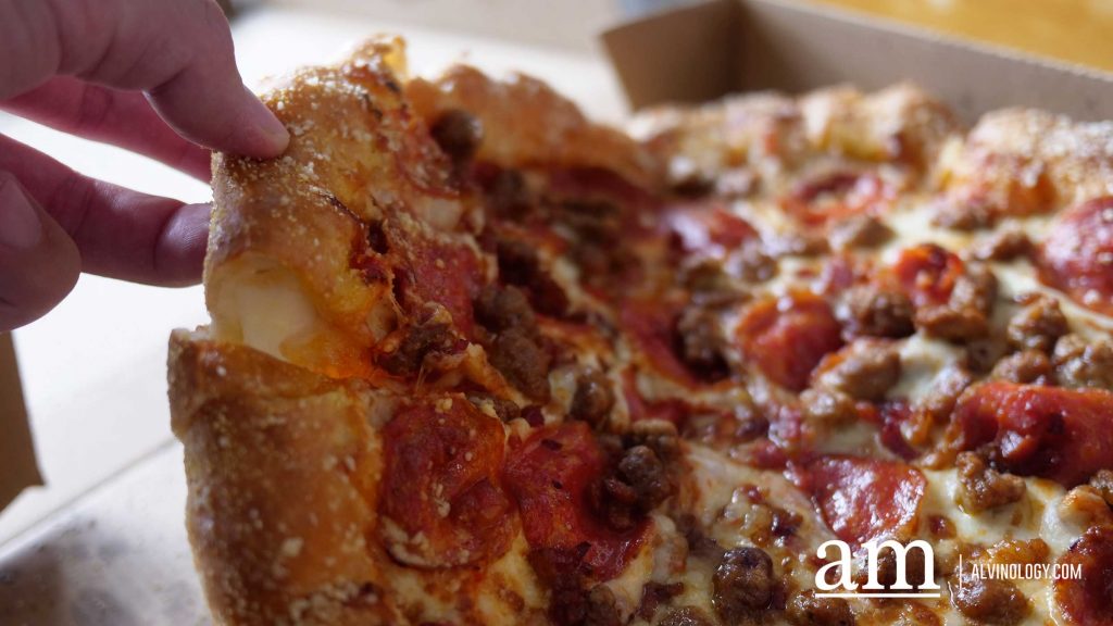 Little Caesars Pizza Launches New Stuffed Crust Pizza in Singapore from only S$12.49 - Alvinology