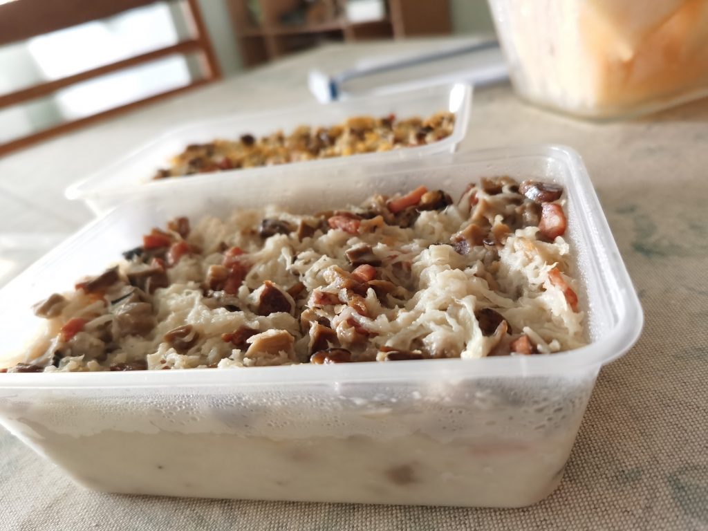 [#SUPPORTLOCAL] Amelia's Homemade Carrot Cake - Alvinology