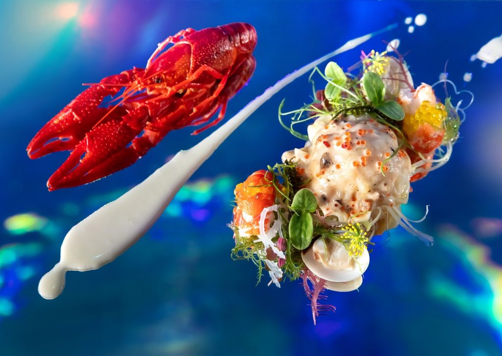 This new Resorts World Sentosa attraction lets you dine underwater for only S$118 – Singapore’s first and only underwater dining experience This new Resorts World Sentosa attraction lets you dine underwater for only S$118 – Singapore’s first and only underwater dining experience - Alvinology