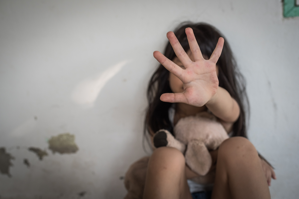 Mother, 2 others charged with killing her 4-year-old daughter - Alvinology
