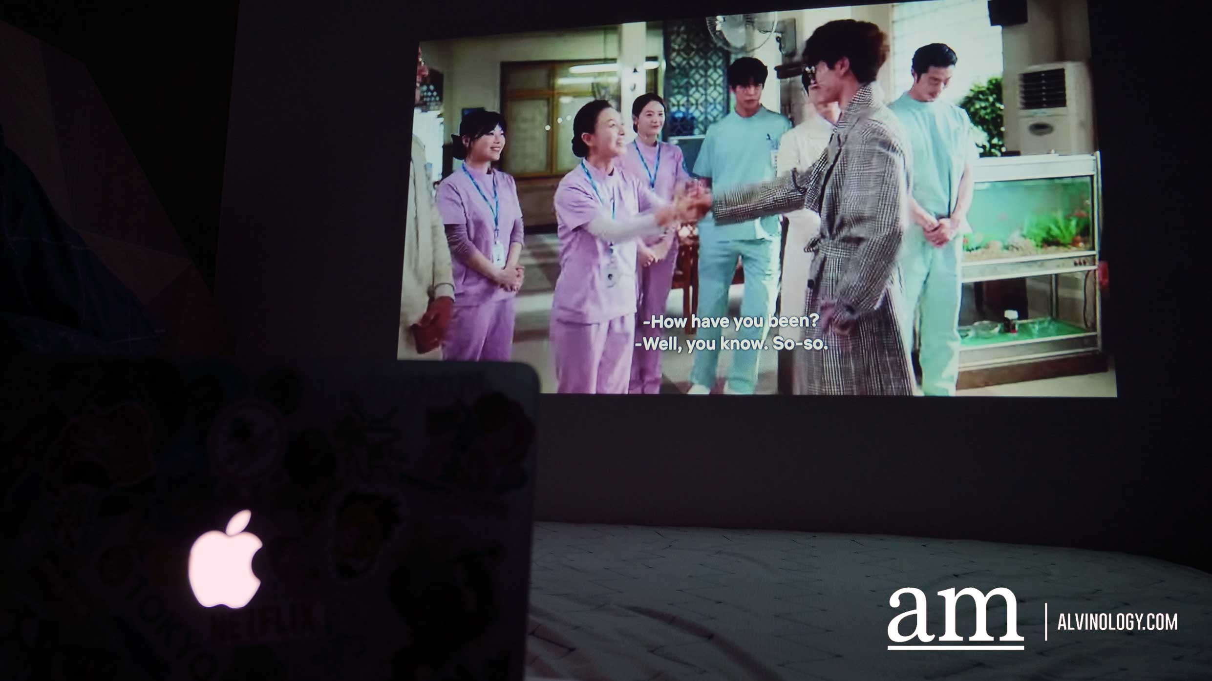 [#SUPPORTLOCAL] Get your Own Home-Theatre with This S$299 LUMOS Smart Projector - Alvinology
