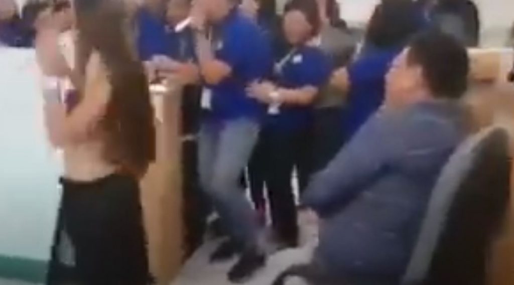 Philippine gov't official allegedly gets lapdance as gift from employees - Alvinology