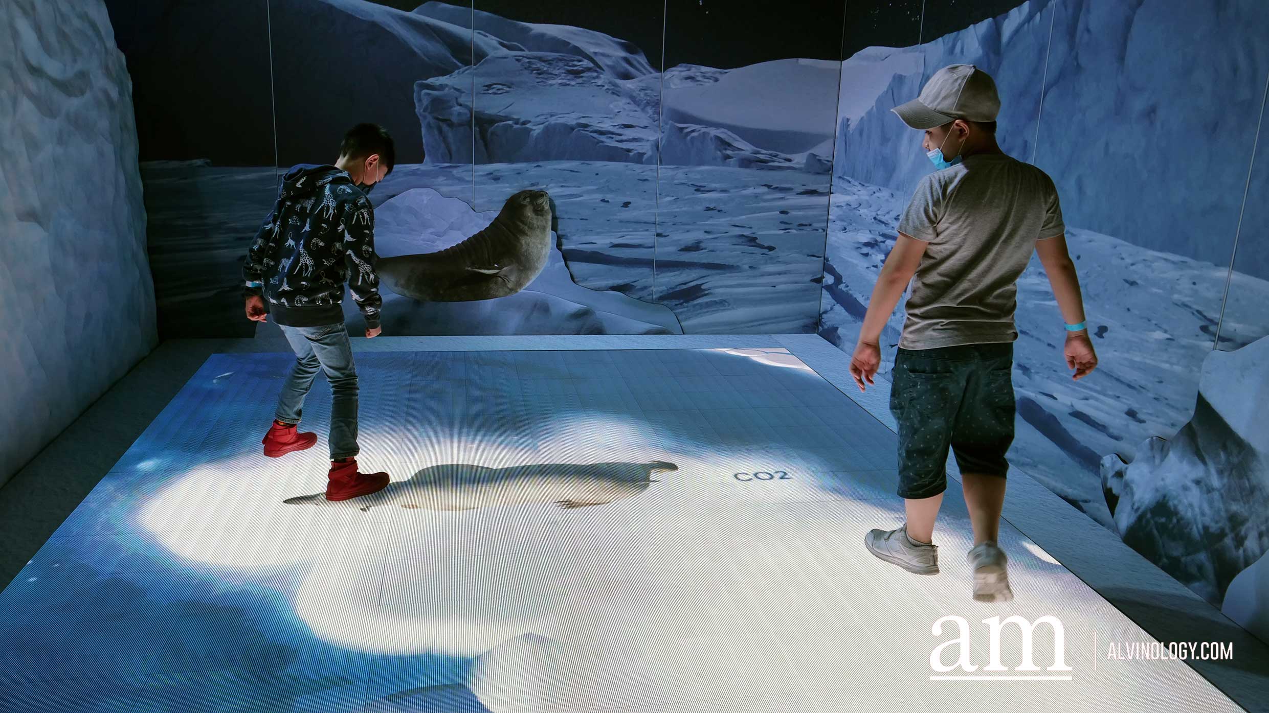 Where to Bring the Kids this Weekend? Science Centre Singapore and Snow City Review - Alvinology