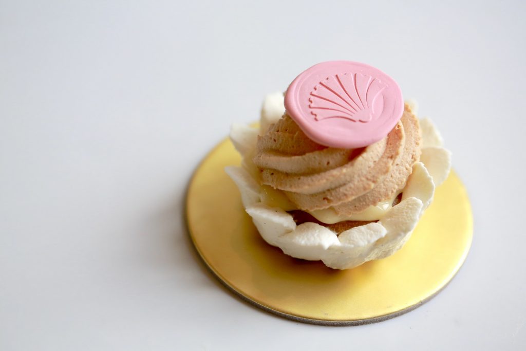 [Review] Cakes of Versailles High Tea Menu by 2am: dessertbar, Janice Wong - Alvinology