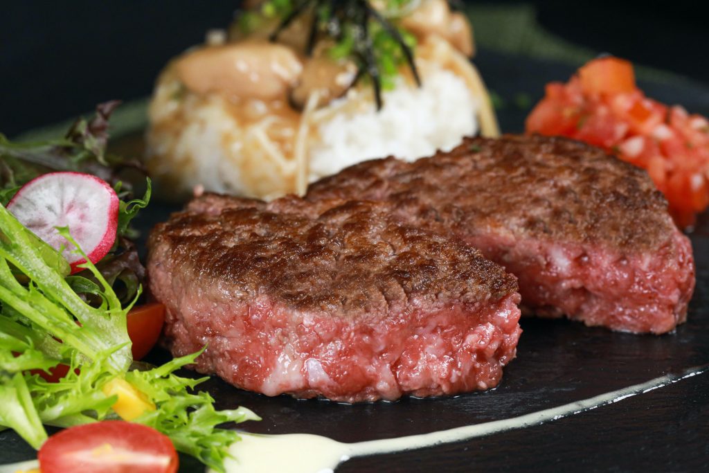 [PROMO] Premium Japanese A5 Wagyu Beef Hamburgs arrives in SG at an incredibly affordable price from $9.50! Enjoy 50% OFF from 23 – 25 October! - Alvinology