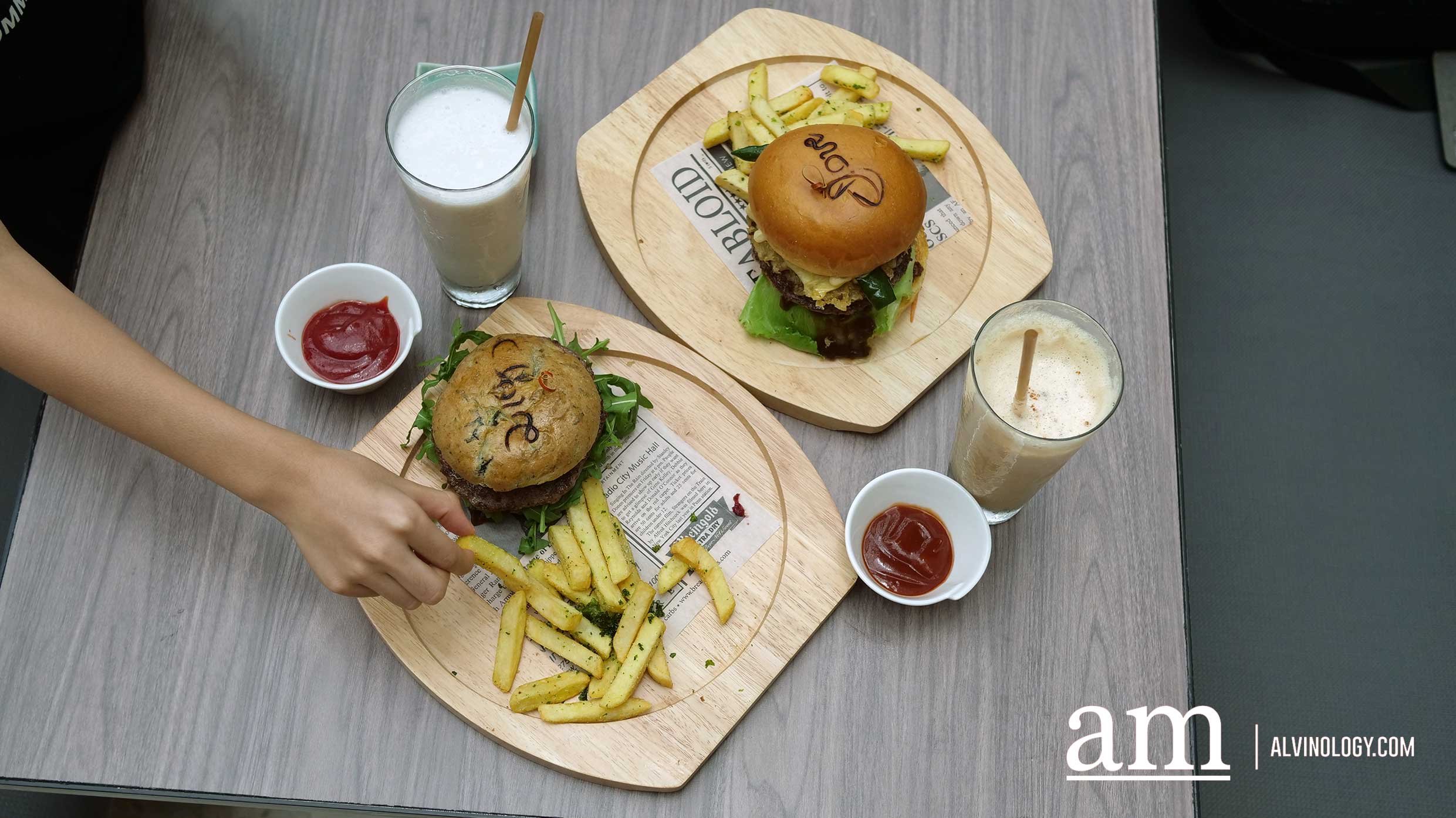 [REVIEW] Clove at Swissotel The Stamford is now Burgers & Shakers - Alvinology