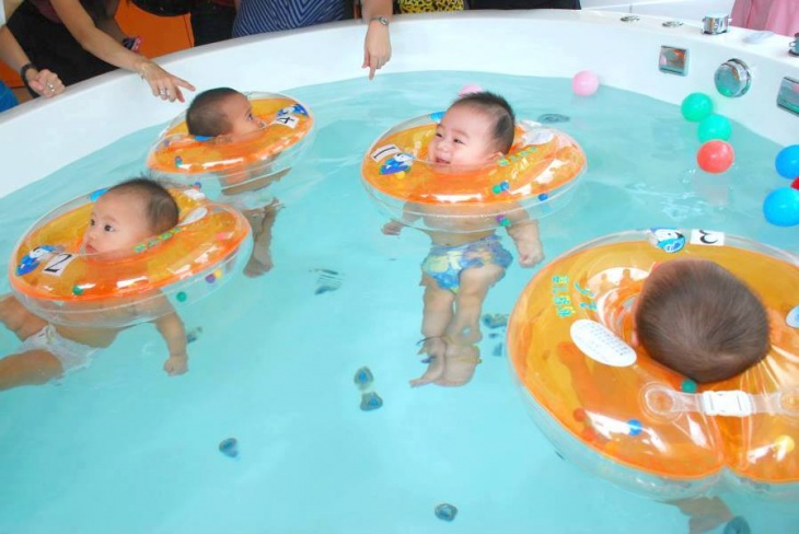 Baby Girl's suffocation death highlights danger of Babies using Neck Floats Baby Girl's suffocation death highlights danger of Babies using Neck Floats - Alvinology