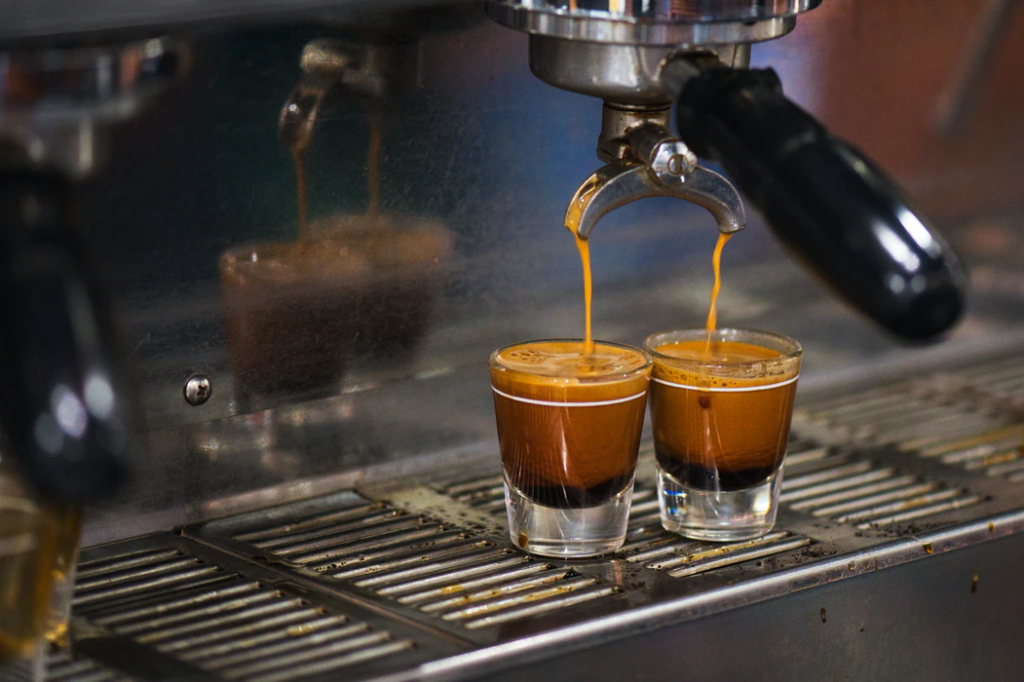 How To Buy An Espresso Machine That Won't Break The Bank - Alvinology