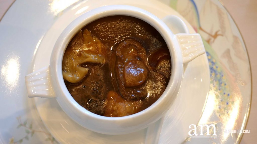 Braised Bird’s Nest with Crab Meat, Crab Roe and Truffle Jus in Superior Broth (S$48++)