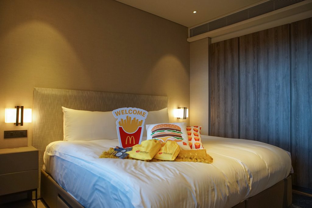 [PROMO] McDonald’s launches Staycation Packages: get exclusive McDonald’s merch and food vouchers! - Alvinology