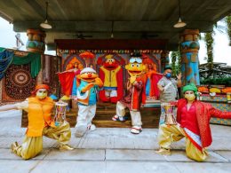 Surprise Gifts await at Universal Studios Singapore as Sesame Street goes Bollywood! - Alvinology