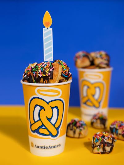 Auntie Anne’s Celebrates 25 Years - say hello to limited-time flavours, locally designed merchandise, and a chance to learn how to bake the iconic Soft Pretzels! - Alvinology