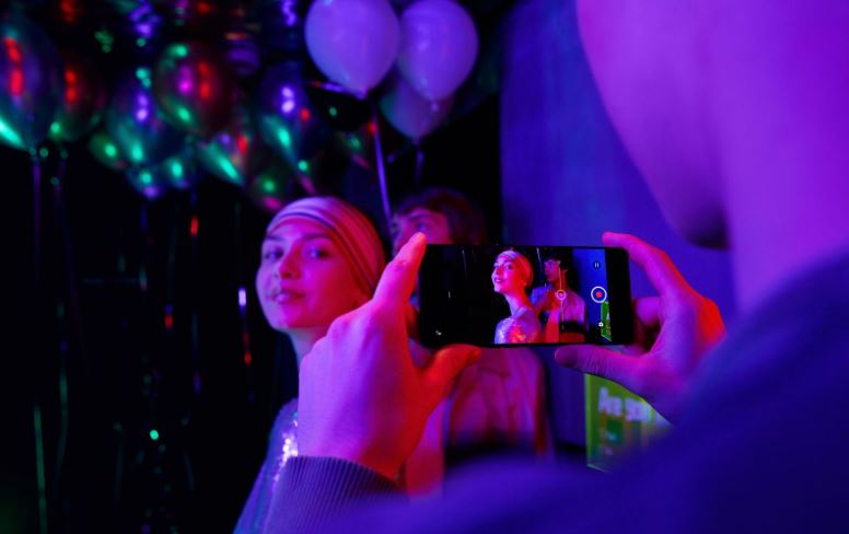 OPPO Reno6 Pro 5G is here featuring the next-level portrait video experience with AI Portrait Video Expert; Pre-order now! - Alvinology