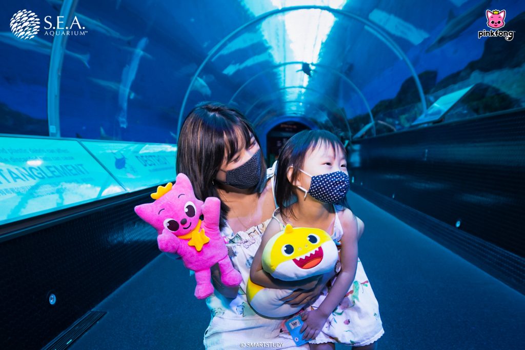 Children can meet and have fun with Pinkfong and Baby Shark as they visit the Fin-tastic Friends at S.E.A. Aquarium! - Alvinology