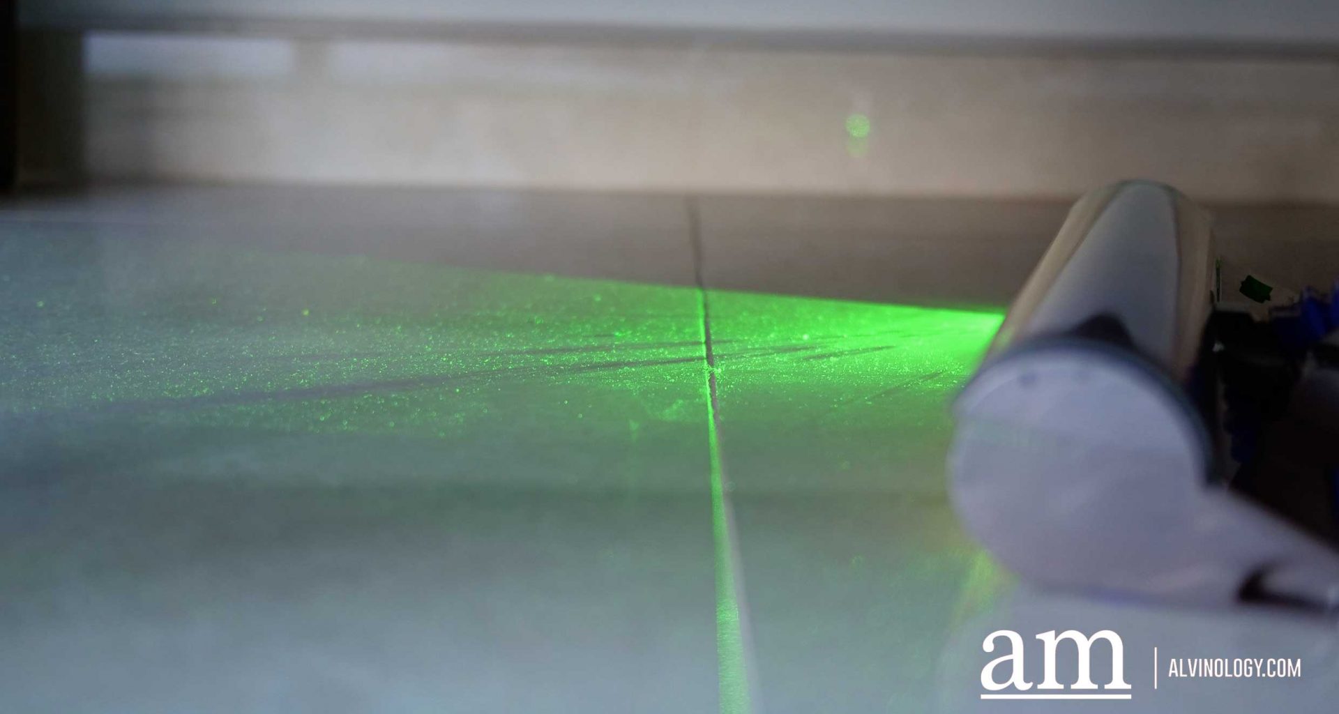 [Review] Dyson V12 Detect Slim: Laser dust detection leaves no dust behind! - Alvinology