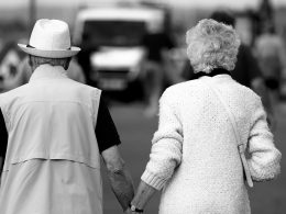 Role Reversal: How You Can Take Care of Your Grandparents - Alvinology