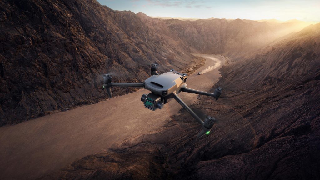 DJI’s new Mavic 3 Drone now has Better Sensor, Dual-Camera System, Omnidirectional Obstacle Sensing, Smarter Flight Modes, and Longer Flight Times! See Full Specs here - - Alvinology