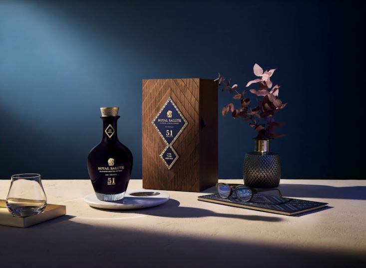 The Royal Salute Time Series 51 Year Old Release - the Oldest Whisky Ever Released on BlockBar priced at US$35,000 - Alvinology