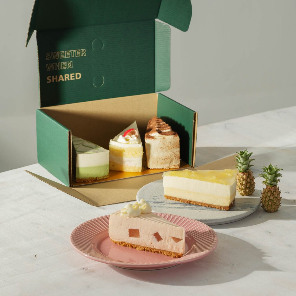 Starbucks Singapore offers plant-based beverages and less sweet desserts for a refreshing start to 2022; Check out the Year of the Tiger merch here! - Alvinology