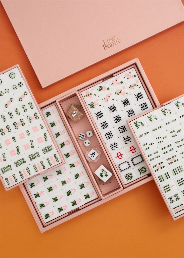 Bonito celebrates 2022 with vibrant apparel for the whole family, limited-edition Mahjong sets, red packets, and multi-accessory trays! - Alvinology