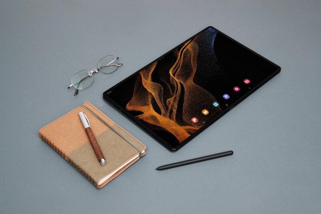 Samsung Galaxy Tab S8 Ultra 5G Full Specification - sophisticated hardware, premium productivity features, and seamless ecosystem Samsung Galaxy Tab S8 Ultra 5G Full Specification - sophisticated hardware, premium productivity features, and seamless ecosystem - Alvinology